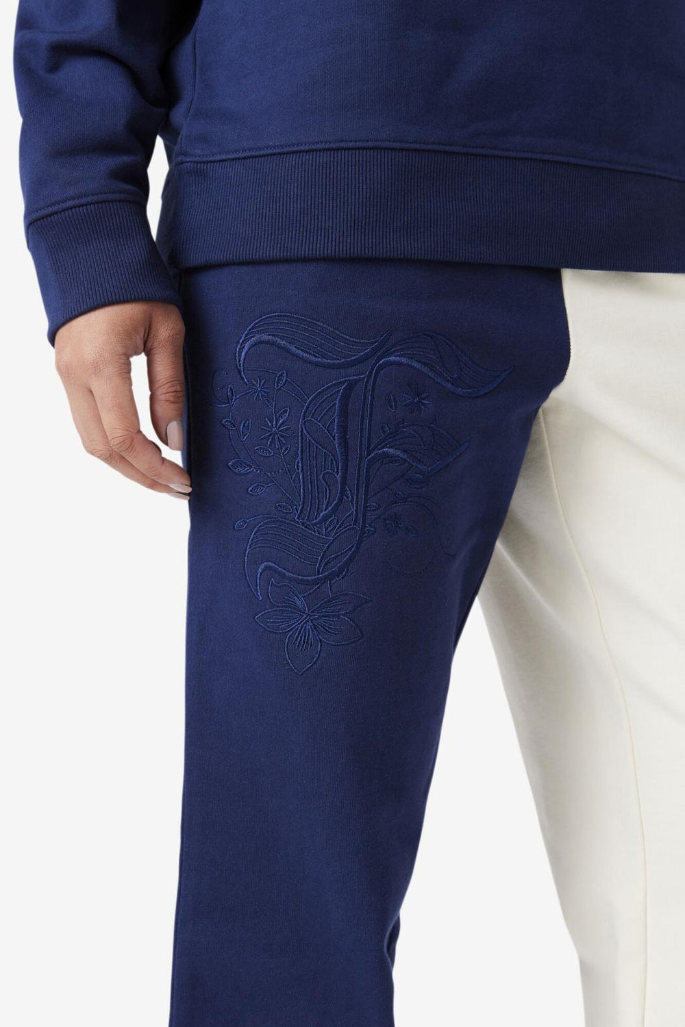 FILA Haven Jogger 410 FILA NAVY | Women Shorts &amp; Pants