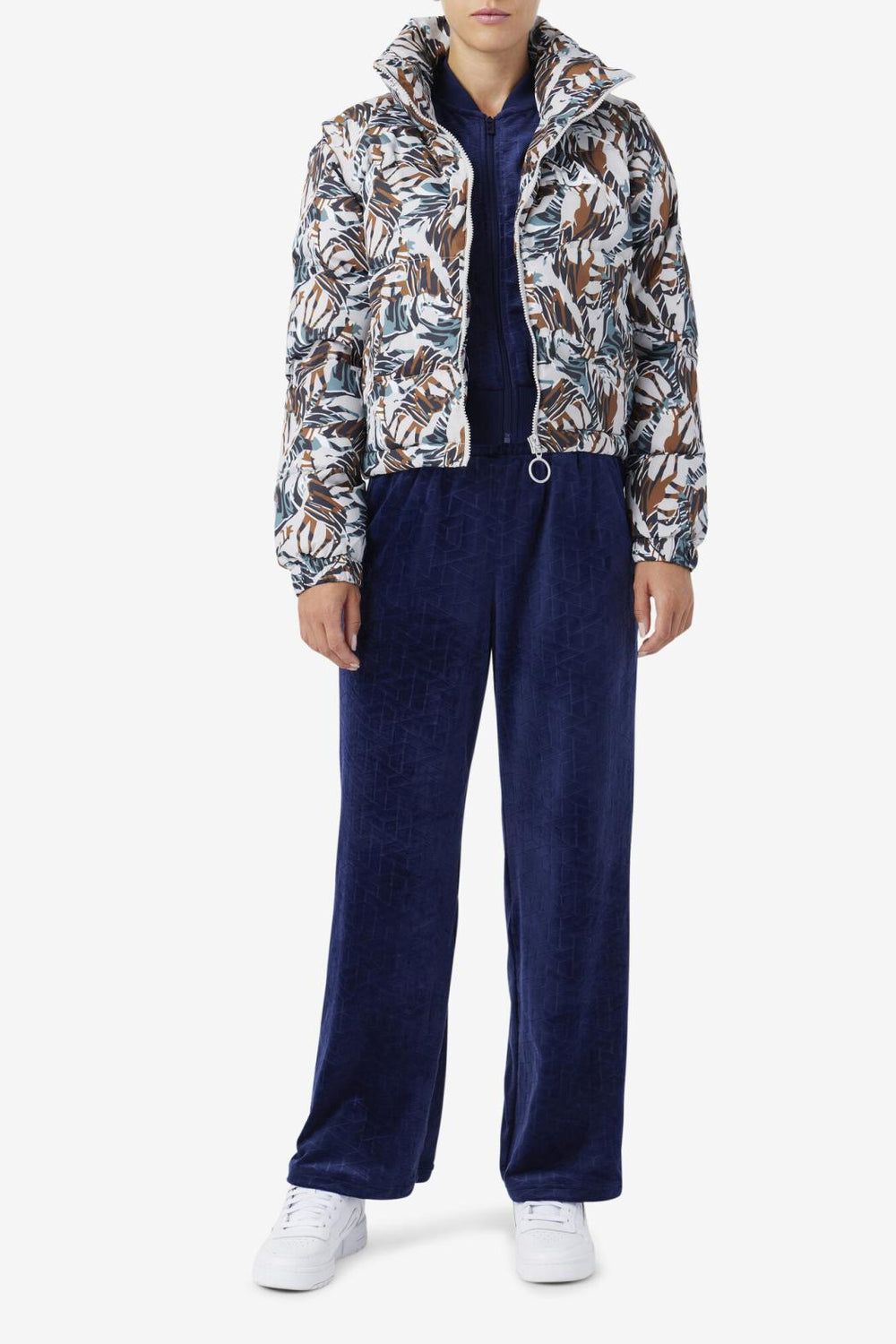 FILA Loretta Snap Off Sleeve Cropped Puffer Jacket 047 GIRAFFE PRINT | Women Jackets &amp; Outerwear