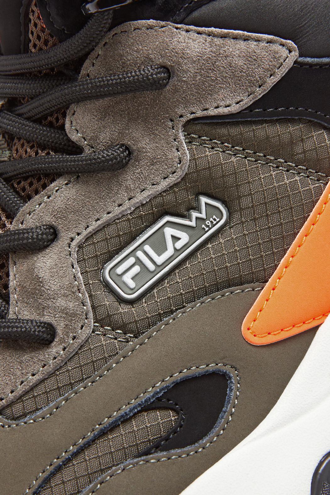 FILA Men's Ray Tracer TR 2 Mid 302 TARMAC / BLACK / SHOCKING ORANGE | Men Boots