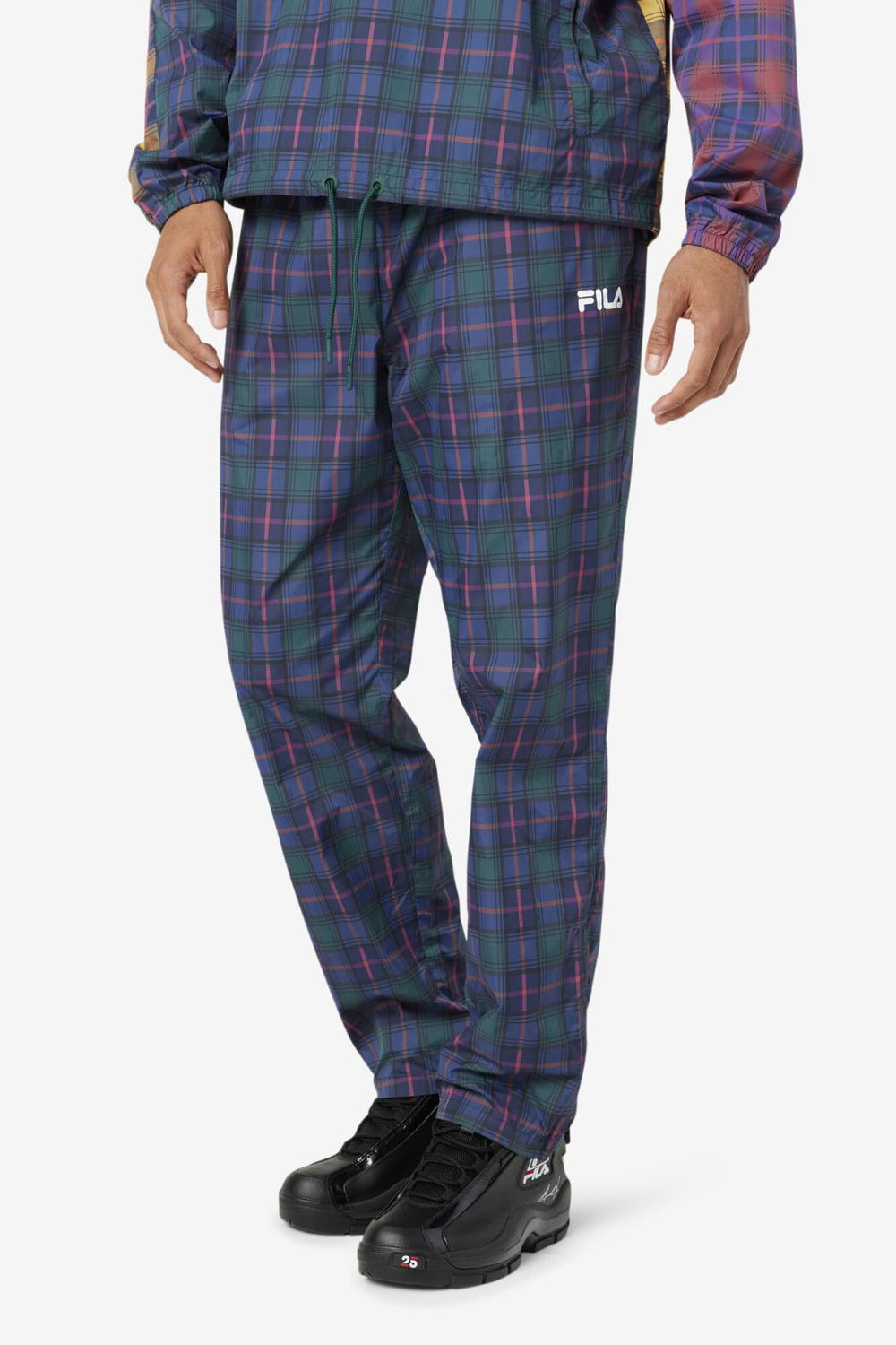 FILA Tyah Windpant 990 JUNE BUG / PEACOAT / RHUBARB | Men Pants &amp; Shorts