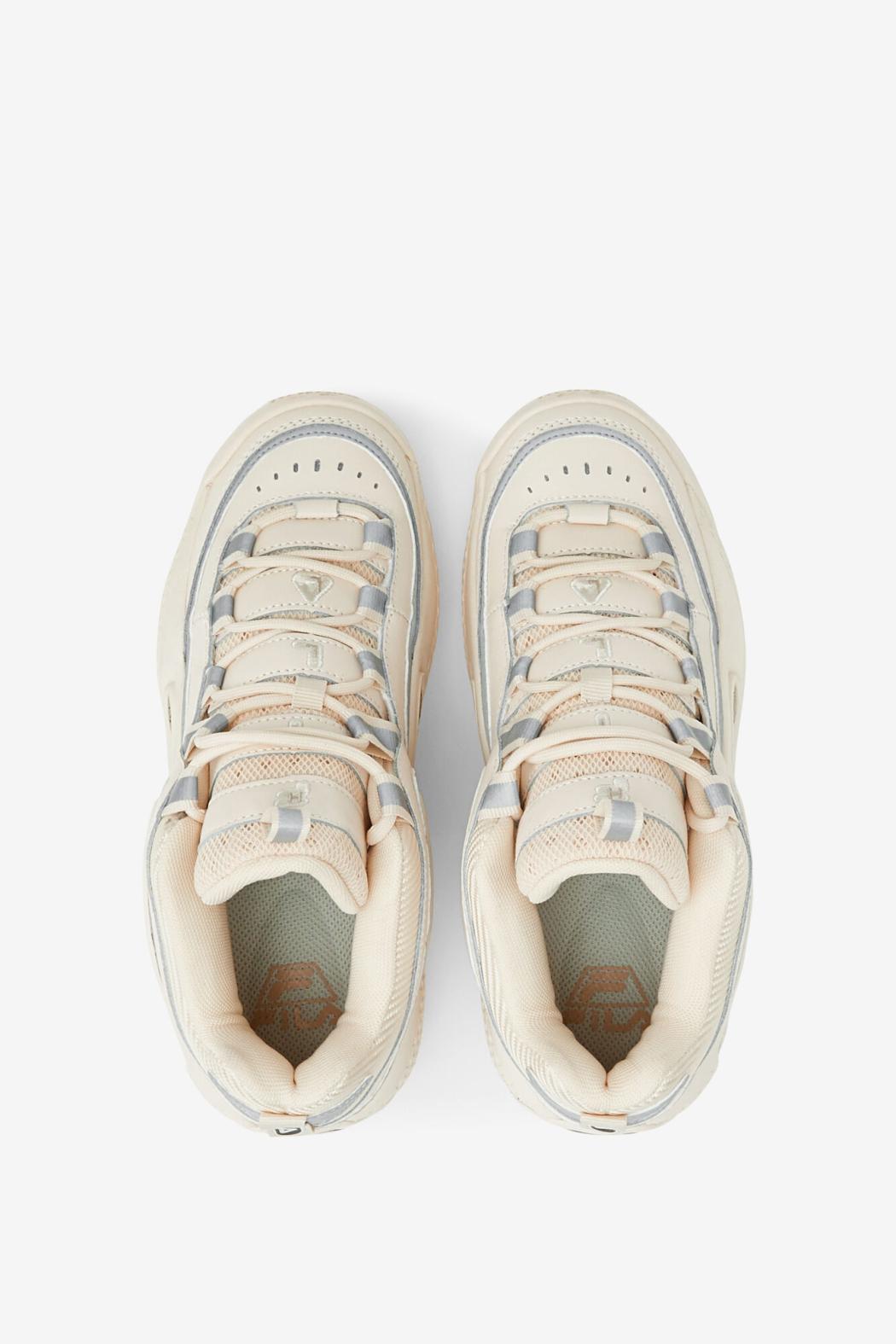 FILA Women's Grant Hill 3 156 ECRU / GARDENIA / BRAZILIAN SAND | Women Sneakers &amp; Lifestyle