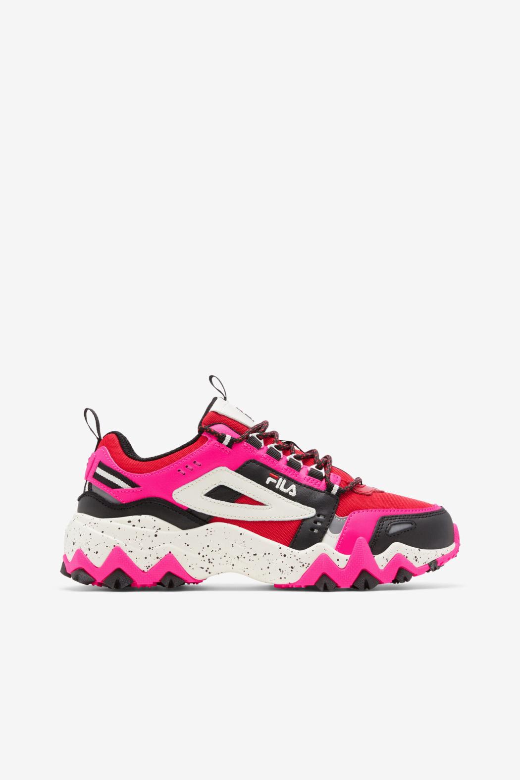 FILA Women's Oakmont TR | Women Sneakers &amp; Lifestyle